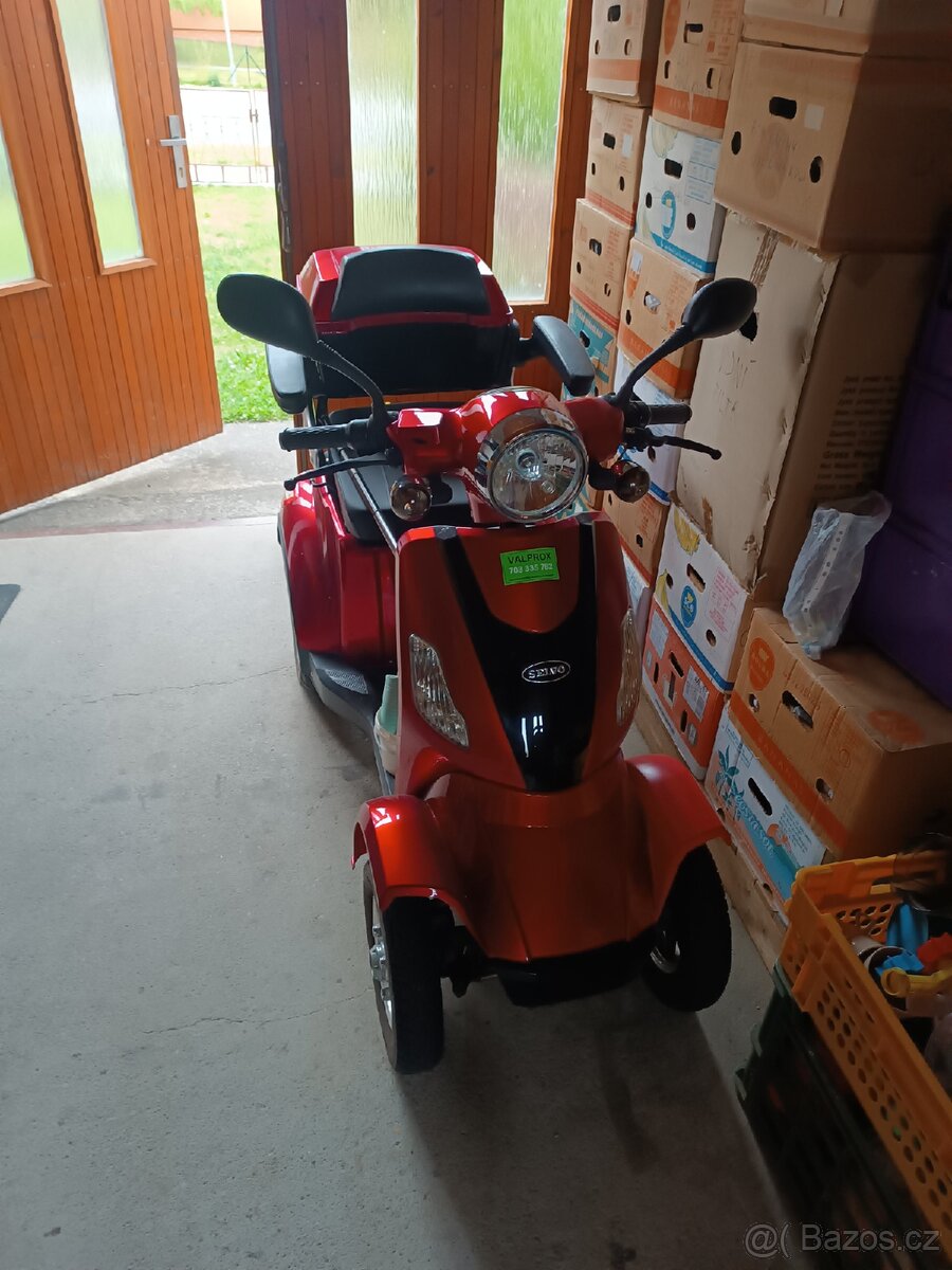 Selvo 41000 elektrický vozík