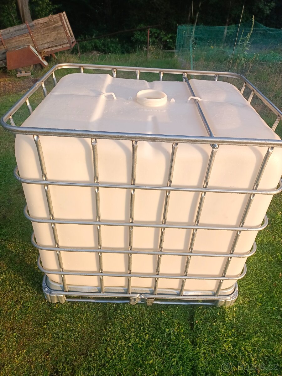 IBC nádrž kontejner 1000l