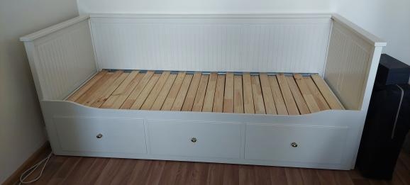 REZERVACE Postel rozkládací Hemnes