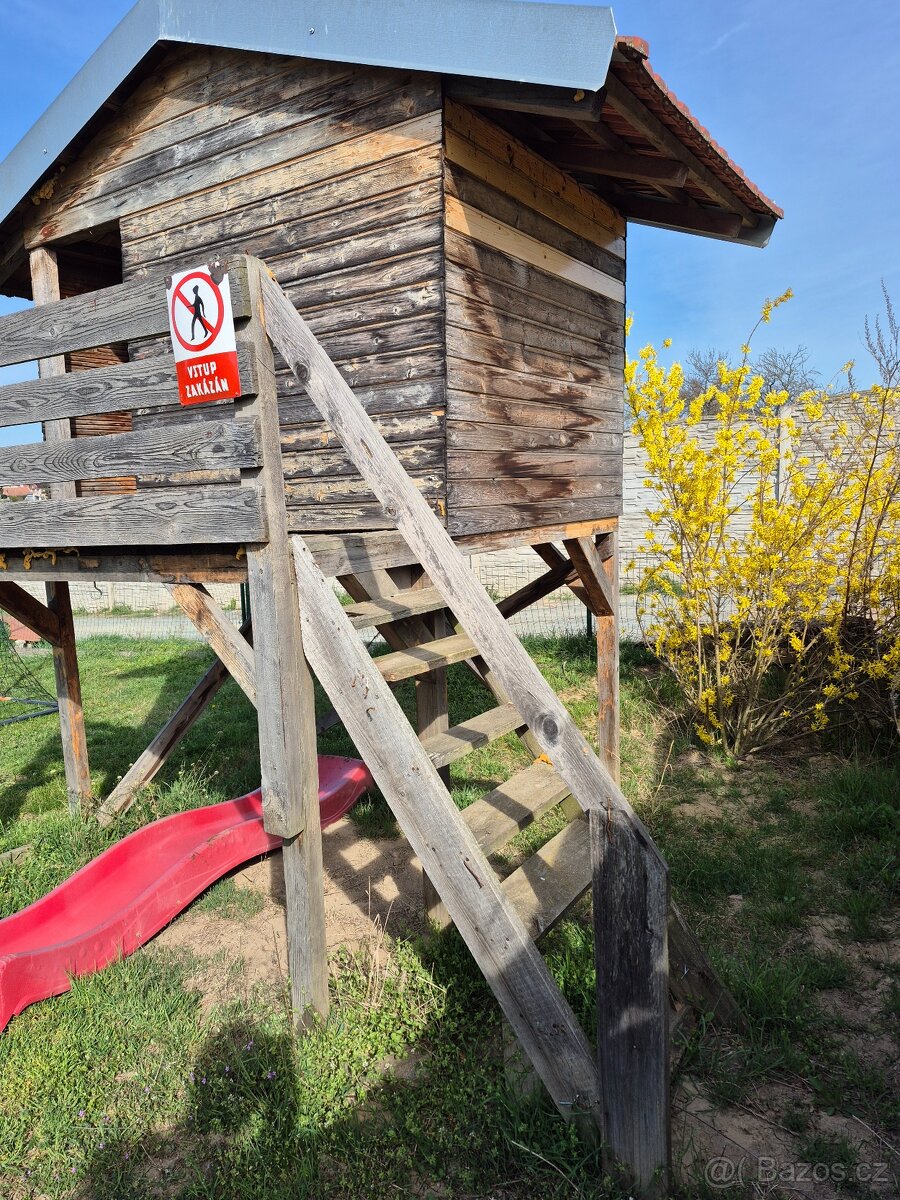 dětský zahradni domek