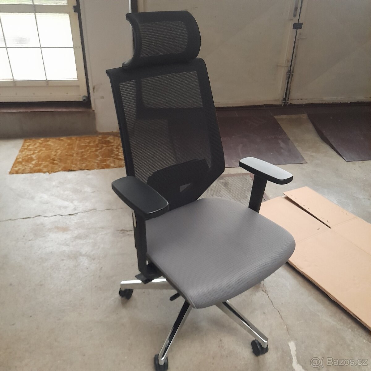 Kancelářská židle