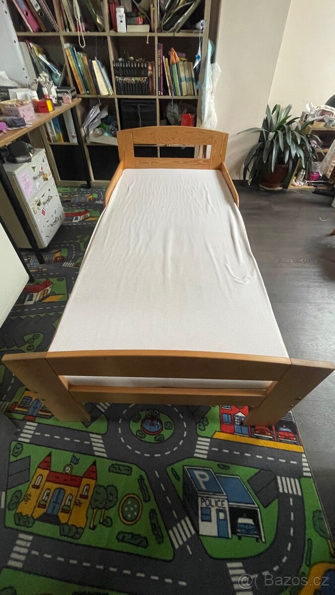 Dětská postel masiv s matrací 180x80 cm
