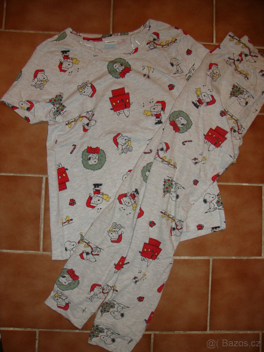 vánoční pyžamo vel.152 NOVÉ