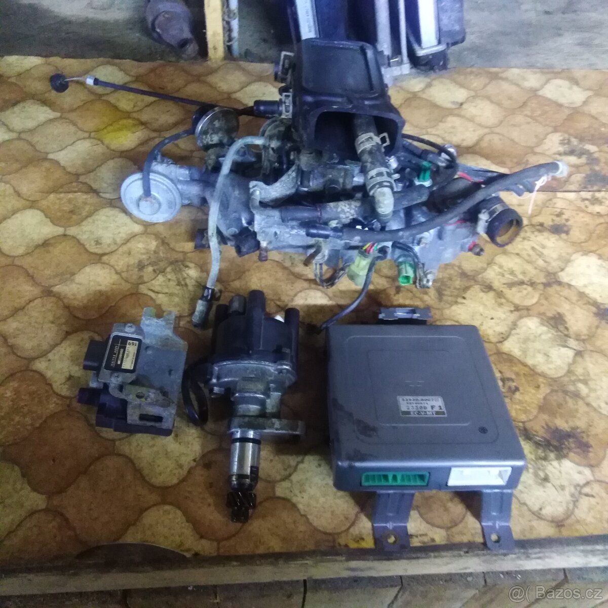 Řídicí jednotka + rozdělovač Suzuki Samurai
