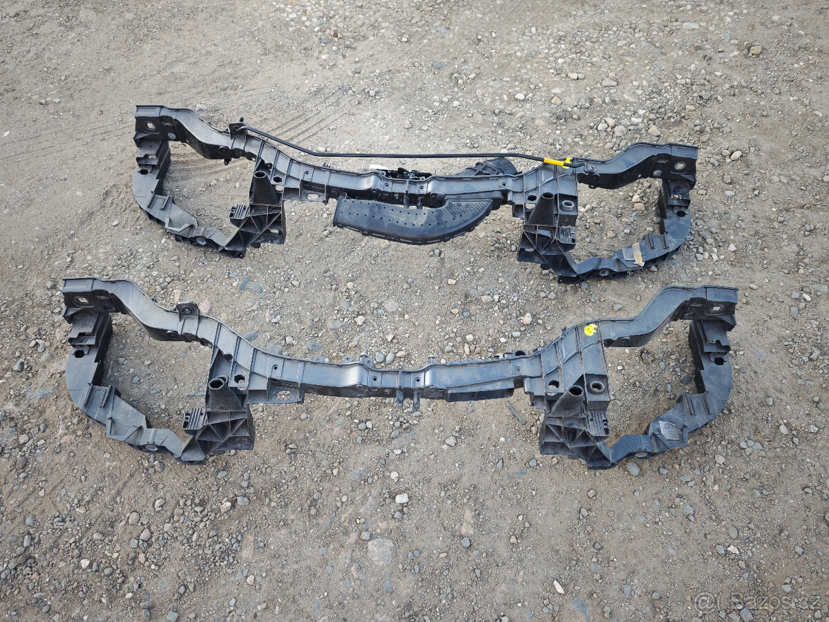 Chladičová stěna Ford Kuga Mk2(čelo,brýle) šedá UD