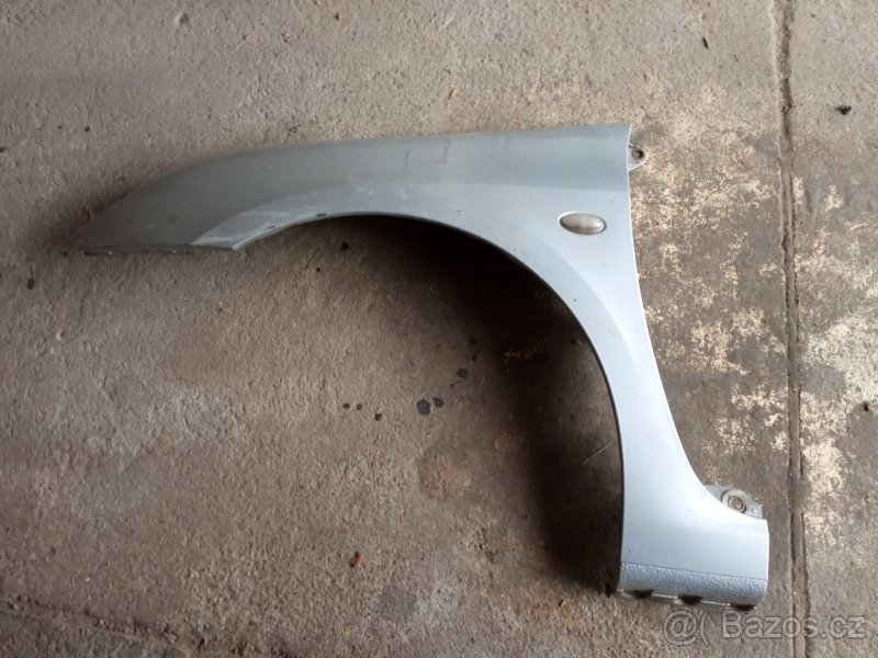 Přední blatník Peugeot 307