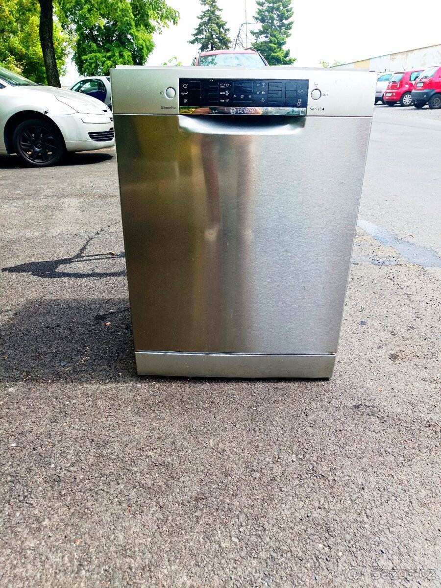 Myčka Bosch SERIE 4