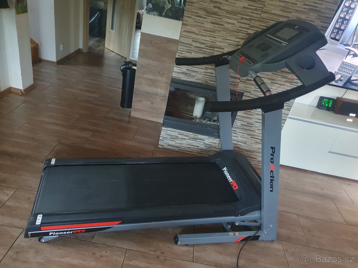 Běžecký pás proAction