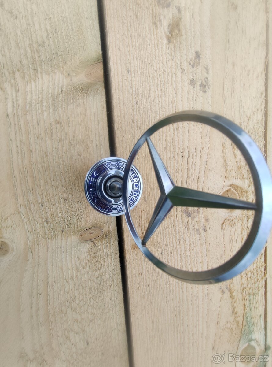 Znak Mercedes Benz originál