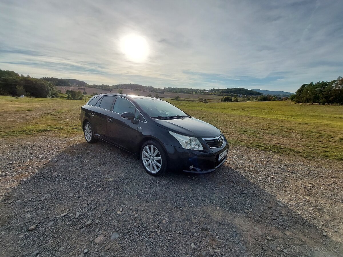 Prodej TOYOTA AVENSIS t27
