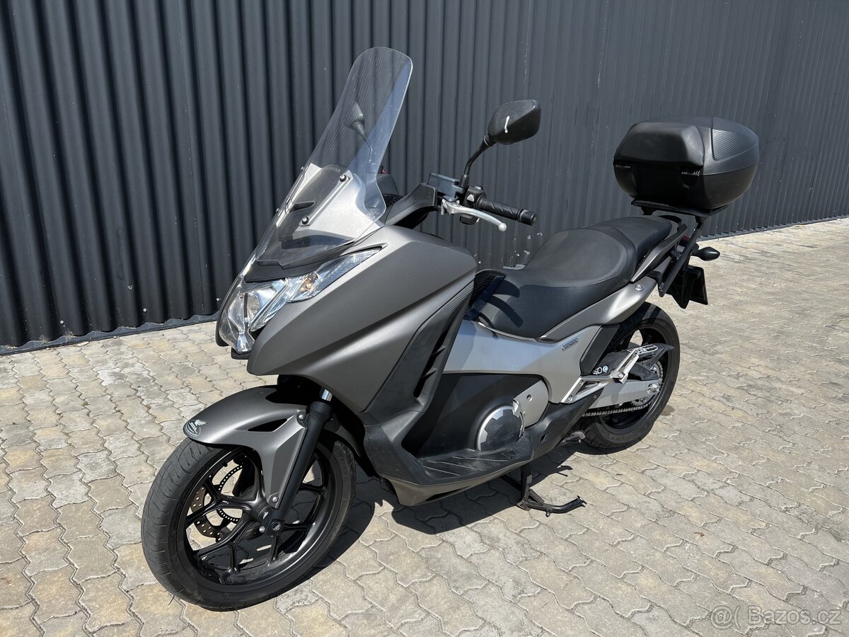 Honda NC 700D Integra, 21xxx km, top stav, servis Honda,