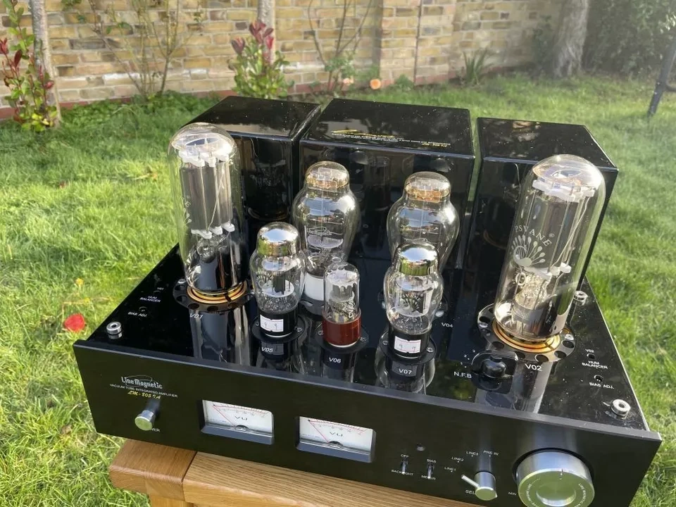 Line Magnetic LM-805IA -- Price : 1900 EUR