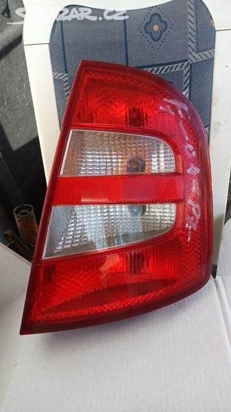 ŠKODA FABIA MK1(6Y) ZADNÍ PRAVÝ SVĚTLO XU3X13450AA