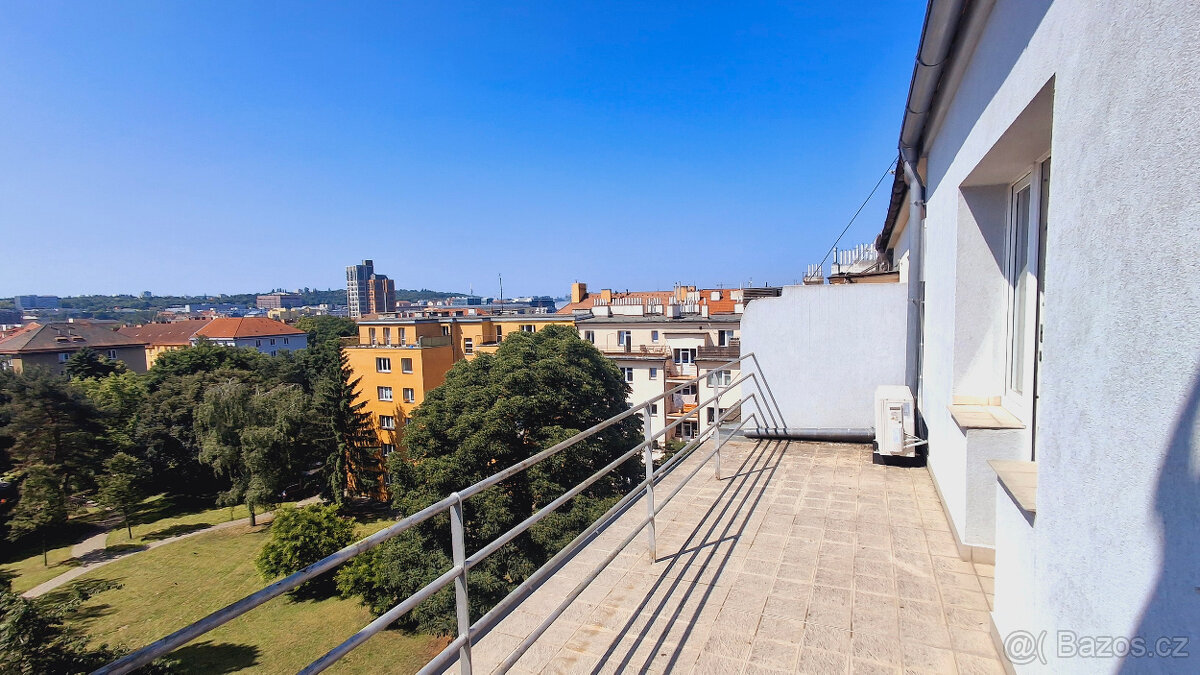 Prodám byt 1+1 27m2, ul. Kolbenova velká terasa