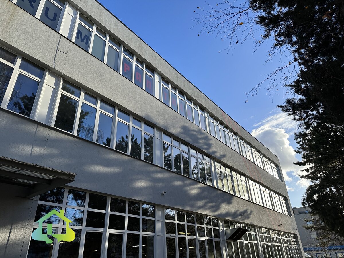 Pronájem skladu 527 m2, Praha - Čakovice, ev.č. 00721