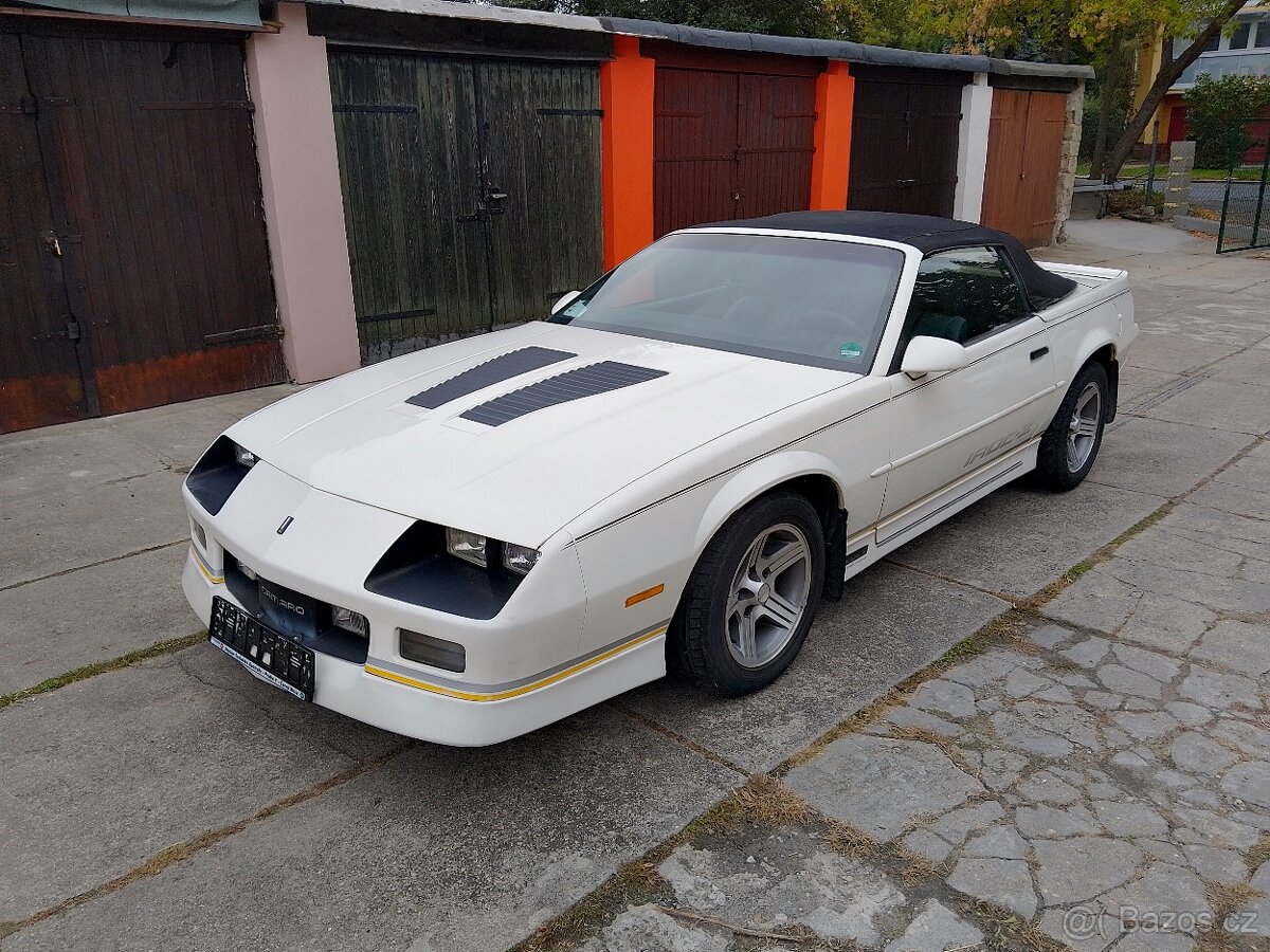 Prodám Chevrolet Camaro Z28 IROC Z - pěkný stav 249000 Kč