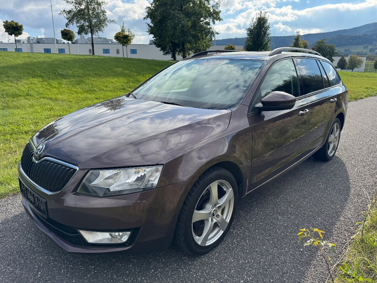 ŠKODA OCTAVIA III 1.6 TDI COMBI / ZÁRUKA / PODZIMNÍ SLEVA