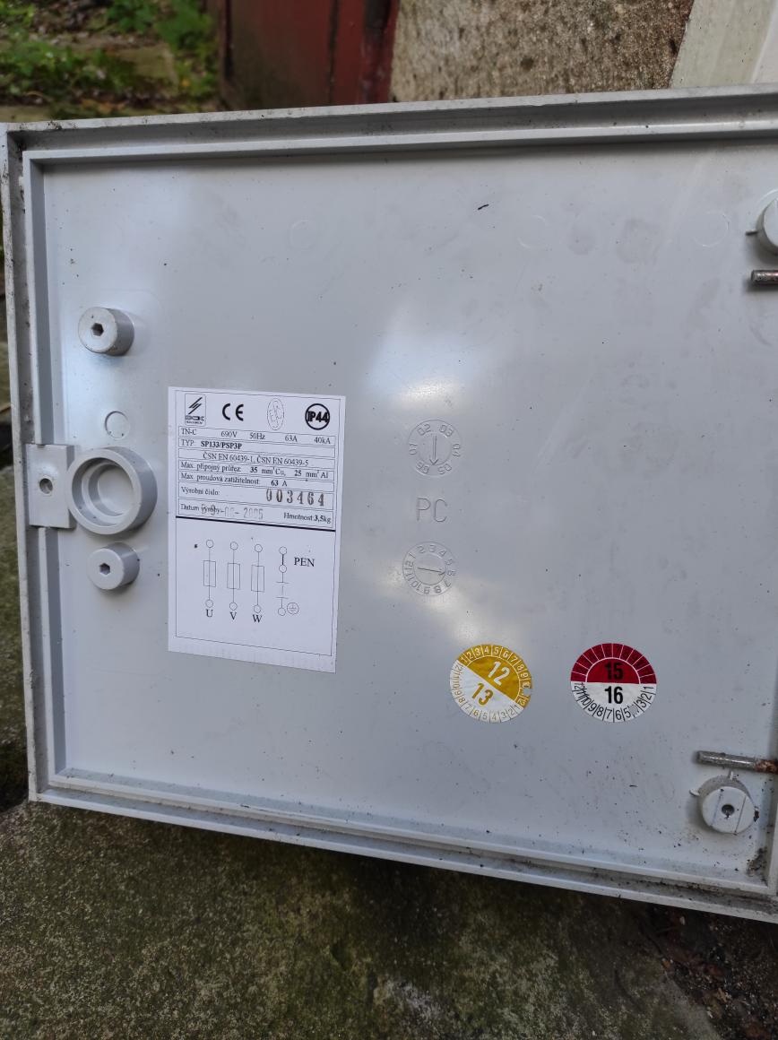 Přípojková pojistková skříň