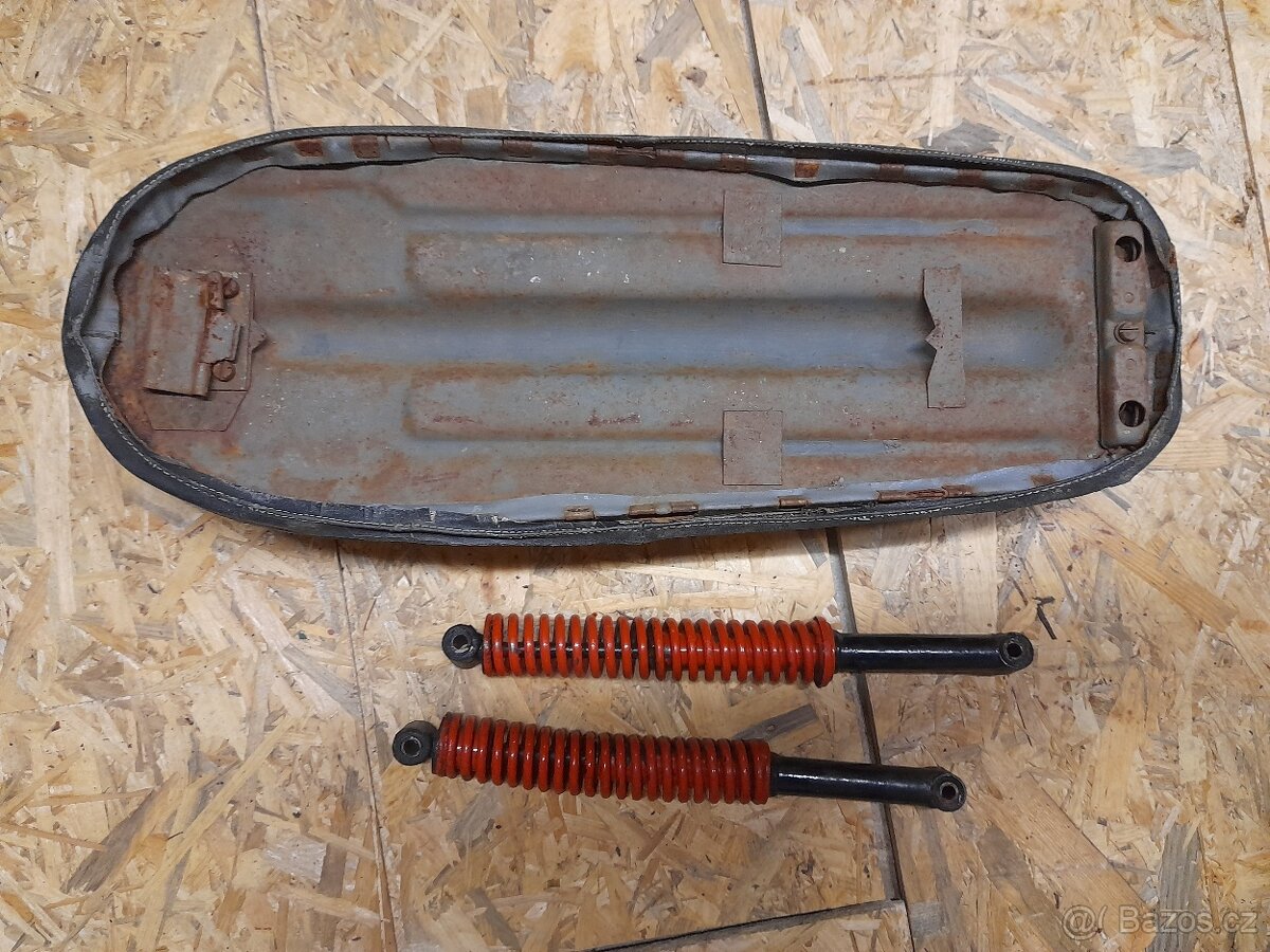 Jawa 50/20, 21, 23 mustang zadni tlumice, sedlo
