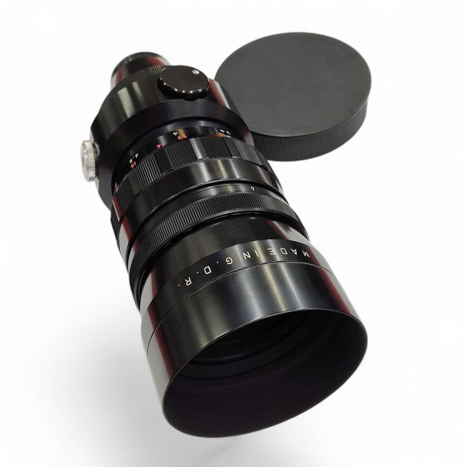 Pentacon 200mm f4 Bokeh Monster green M42