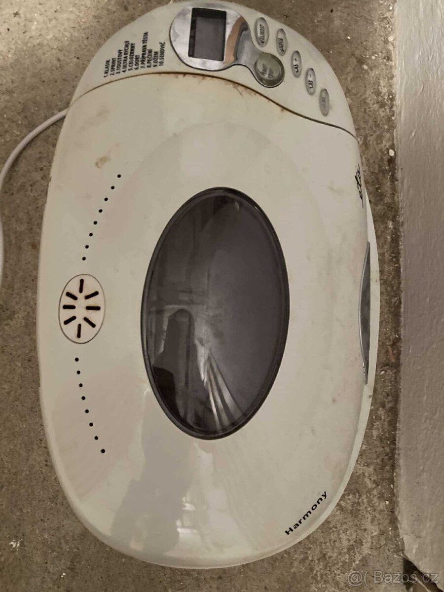 Prodám domácí pekárnu ETA Harmony