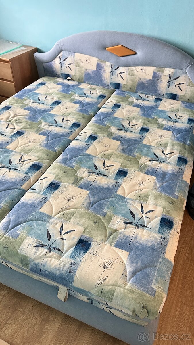 Polohovací manželská postel