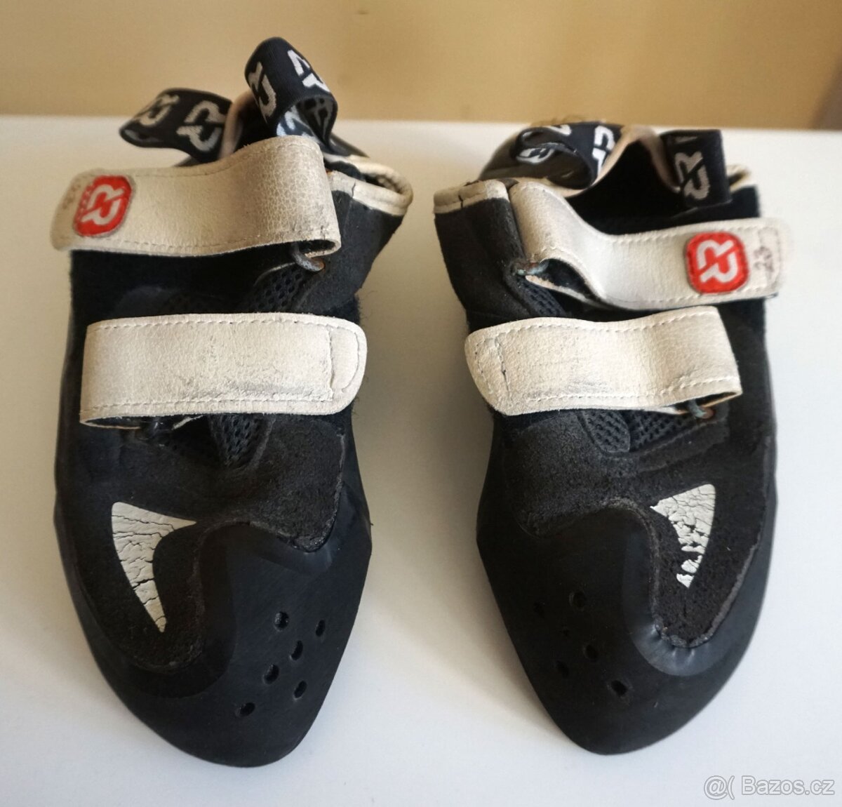 Lezečky Rock Pillars REBEL QC v hezkém stavu v.38