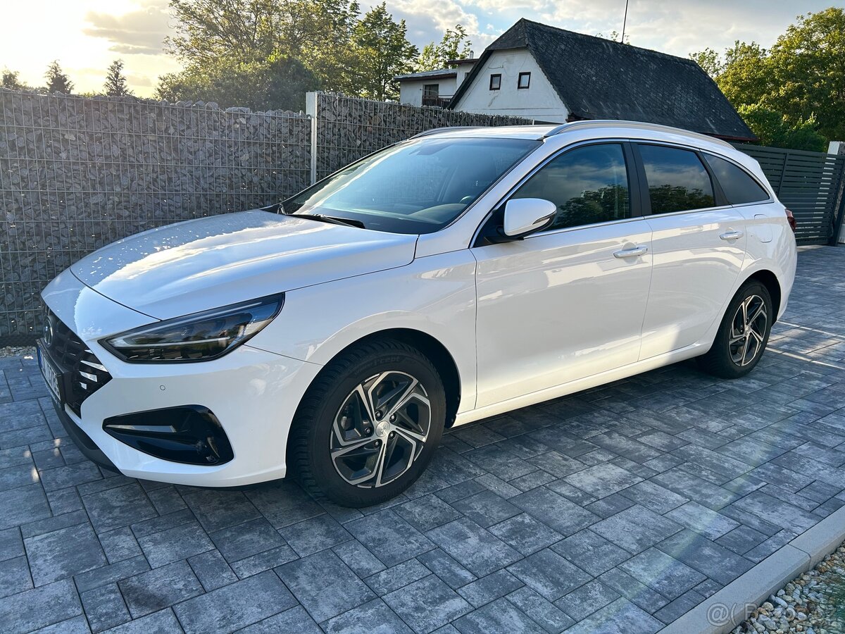 Hyundai i30, 1,5I MT SMART,v záruce do 2028