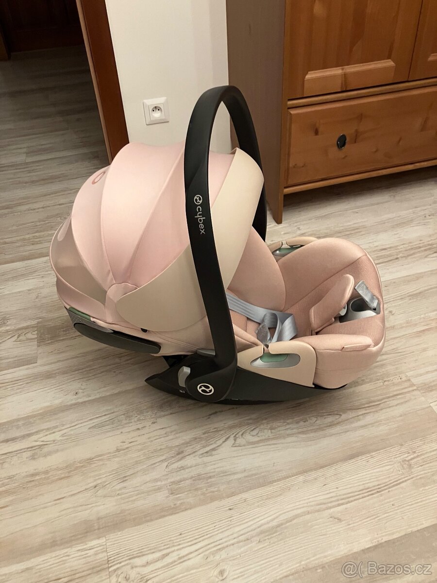 Autosedačka cybex plus báze