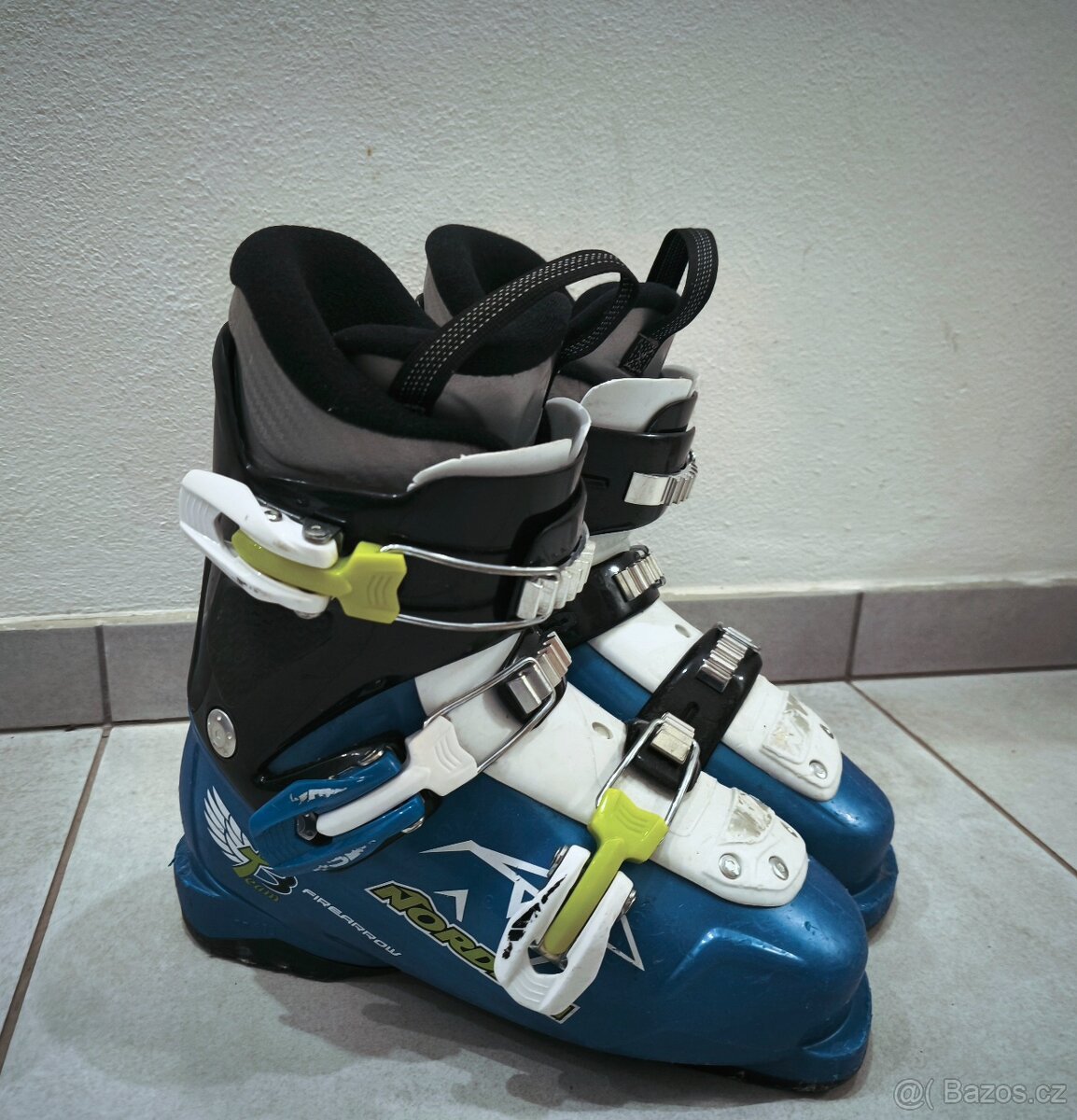 Dětské lyžáky Nordica Firearrow team 3, MP23,5 (37 EU)