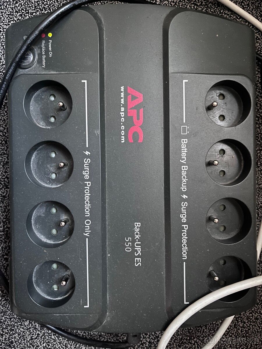 APC Back-UPS ES 550 - Záložní zdroj