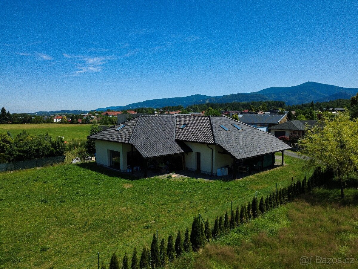 Prodej rodinného domu 7+2 s dvojgaráží Čeladná