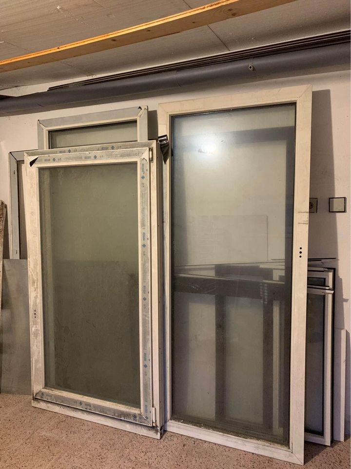 Dvoukřídlé balkonové dvěře s rámem