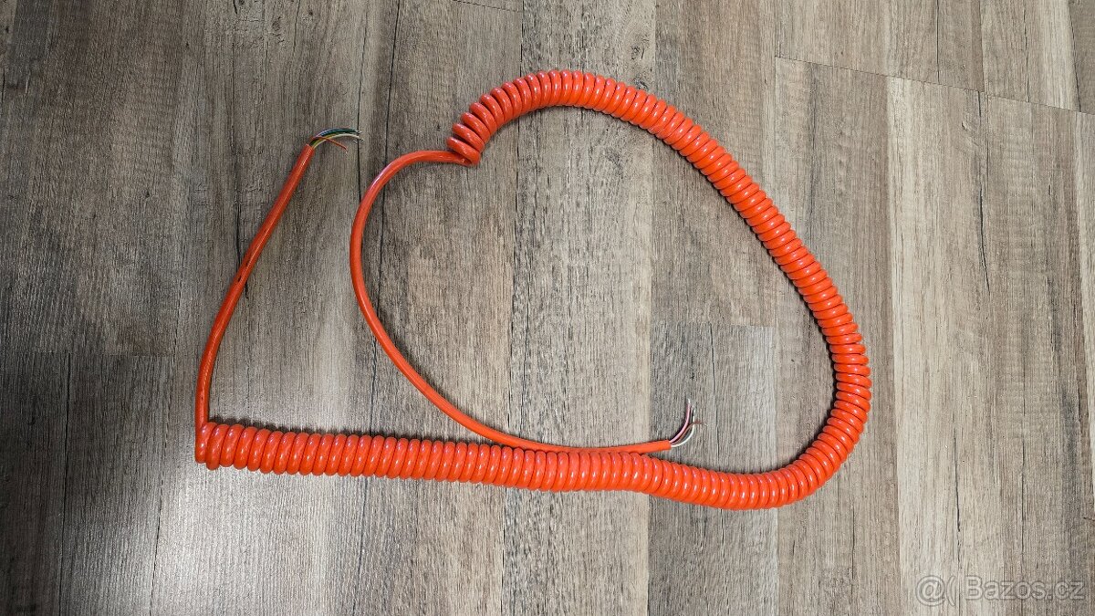 Kroucený kabel - 6 žilový