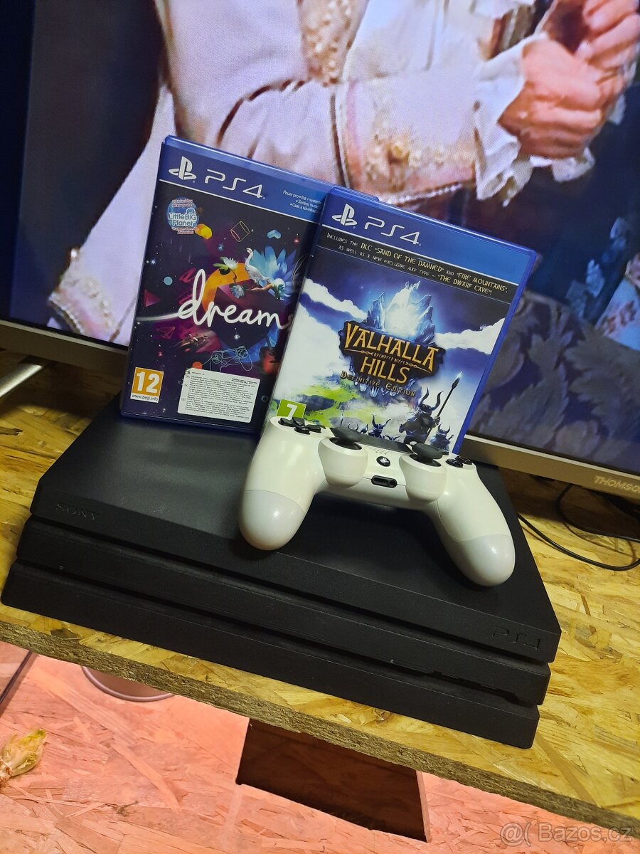 Ps4Pro 1T + 2x hra