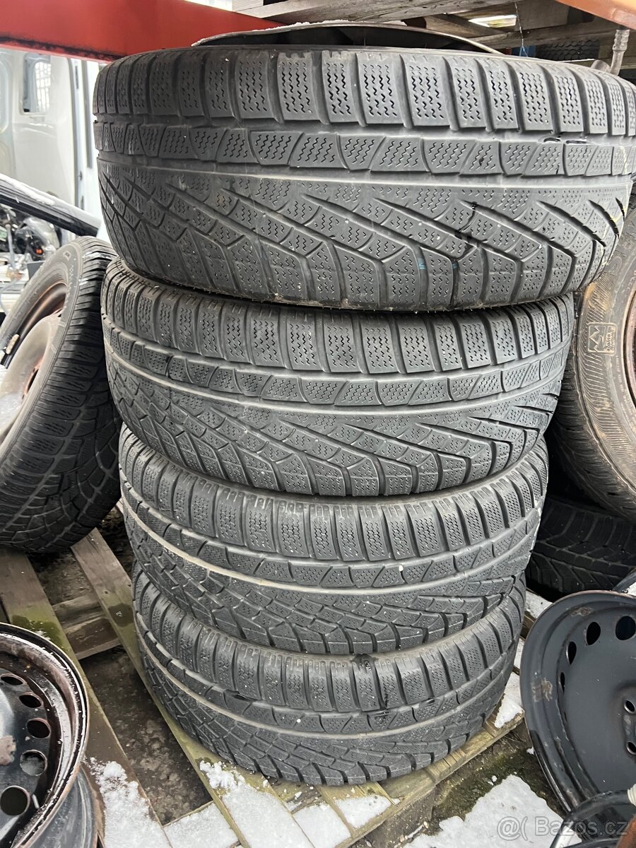 Ford Kuga zimni sada disky 16"