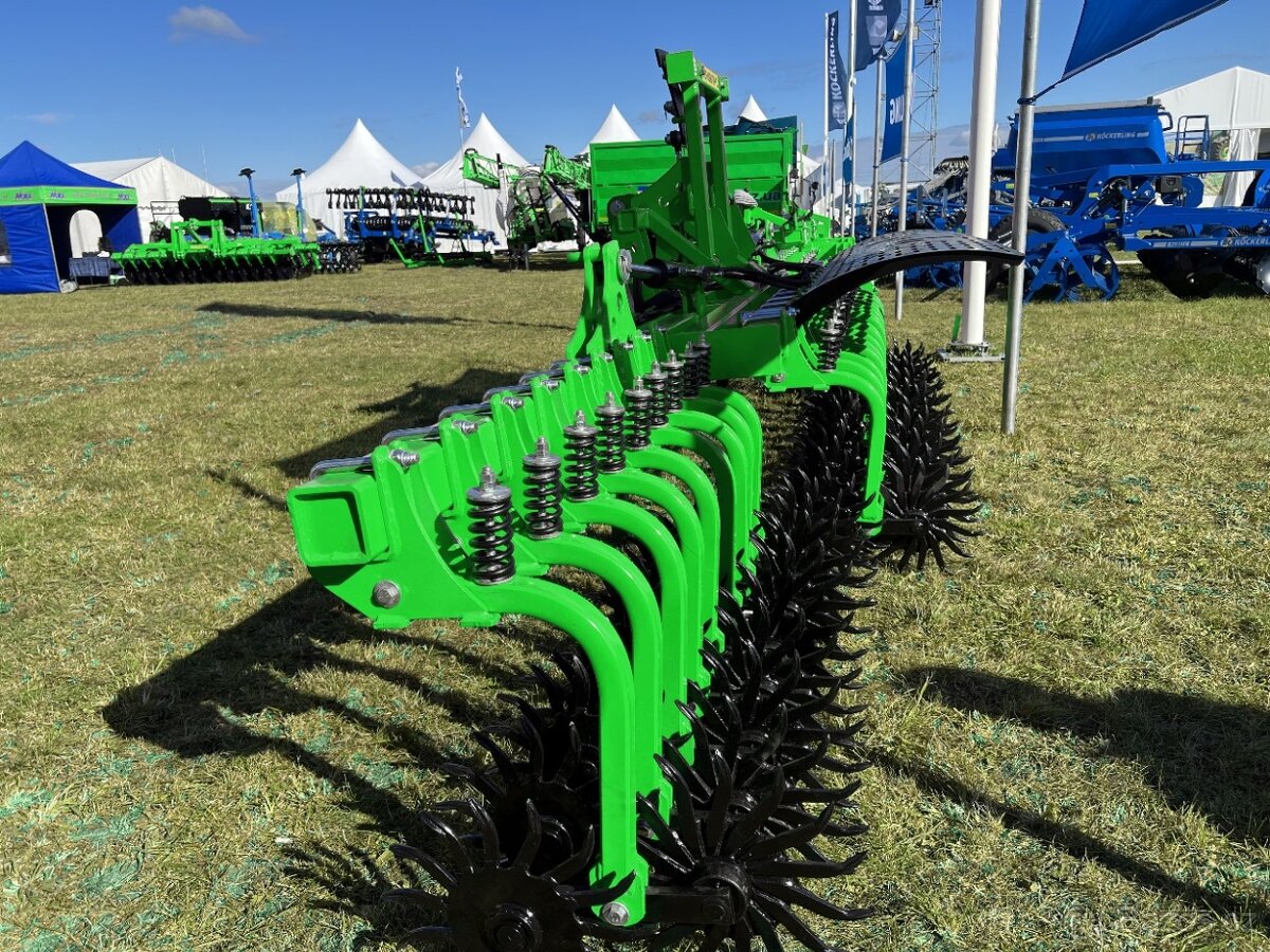 Rotační plečka Agrirunner-8.