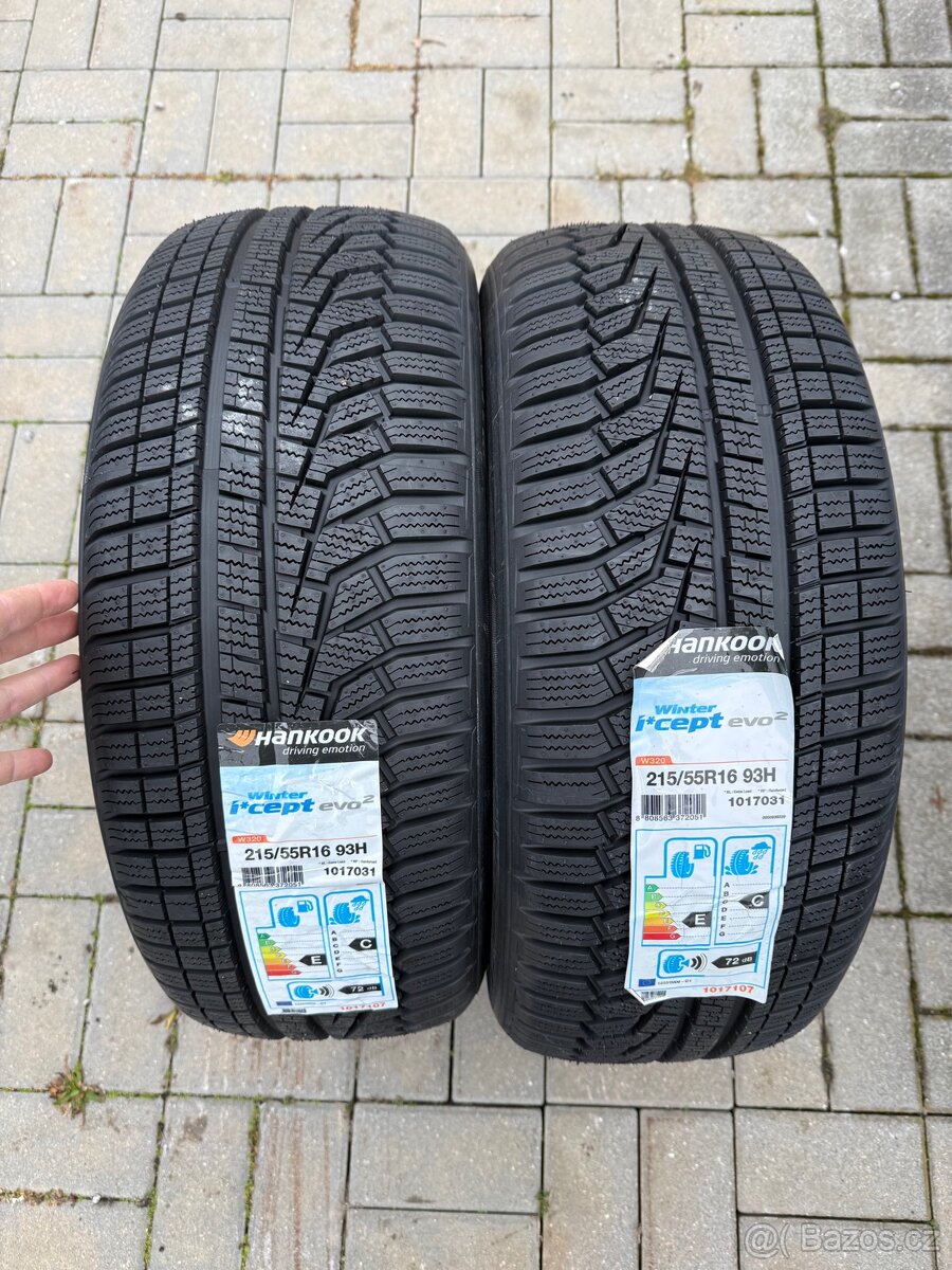 Zimní pneu 215/55/16 93H Hankook