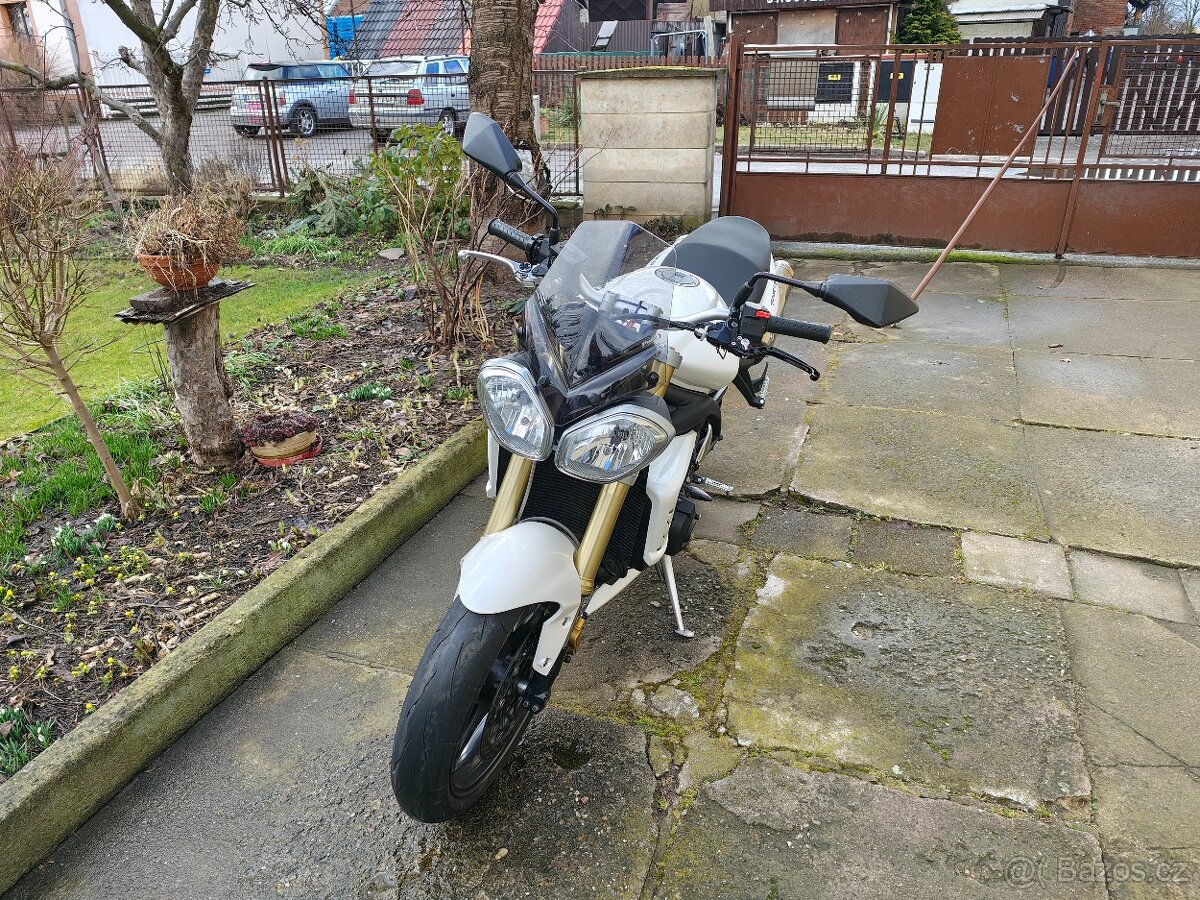 Triumph street triple 675 R 2012