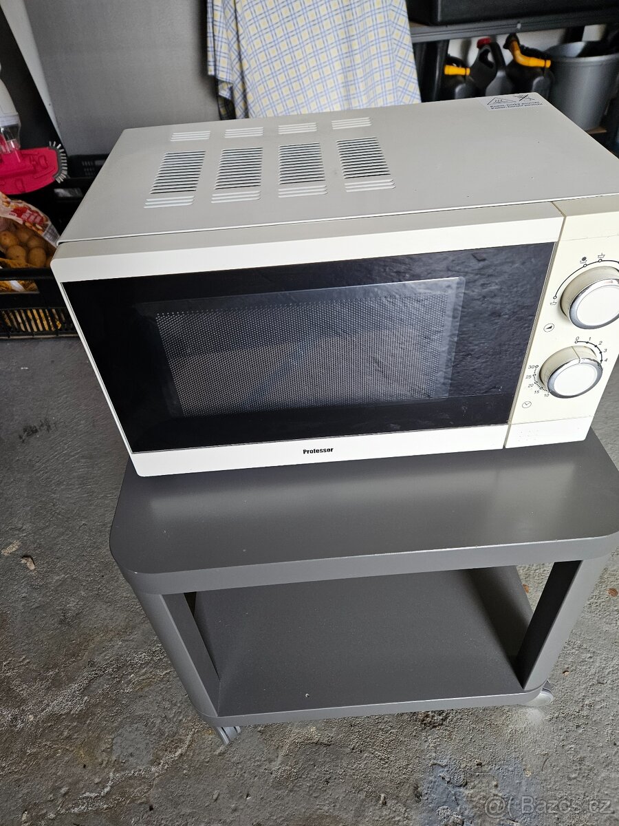 Mikrovlnná trouba Professor