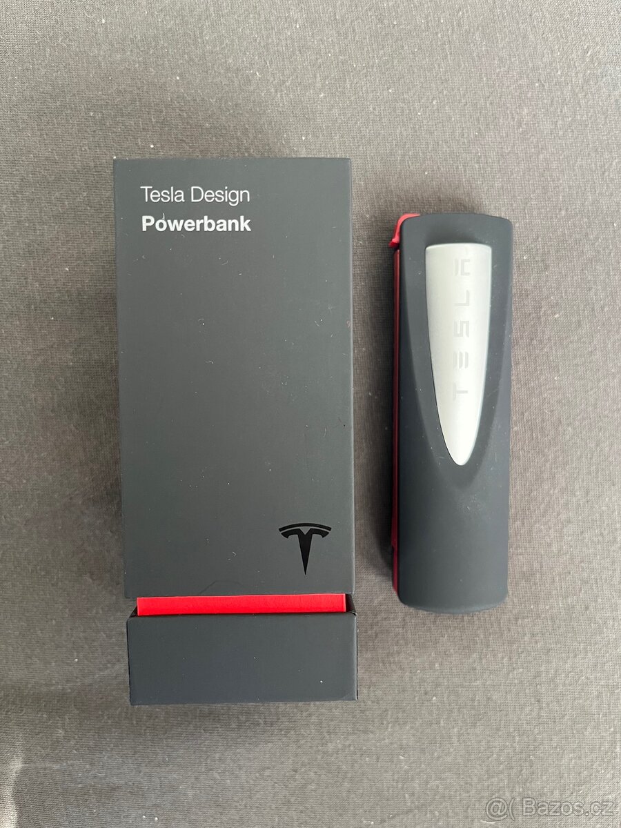 Power banka Tesla