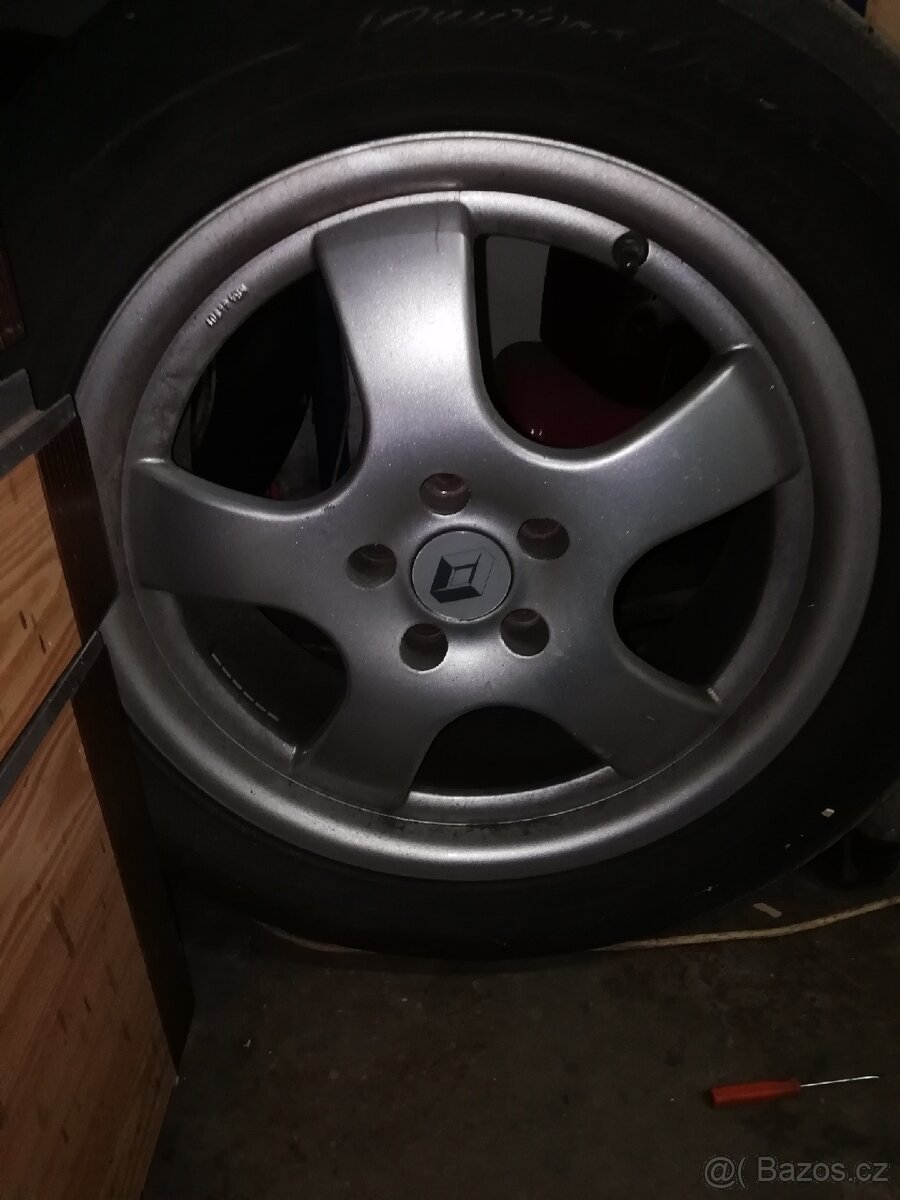 Pneu