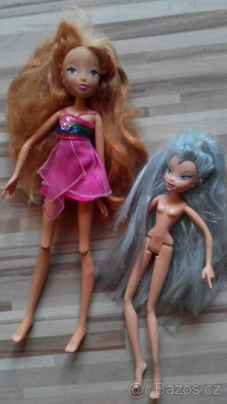 Panenky Winx + Icy + Pixie, puzzle, DVD PC hra a další věci