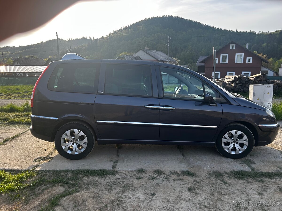 Citroen C8 2.2 HDi 125 kW – 7 míst, tažné, automat