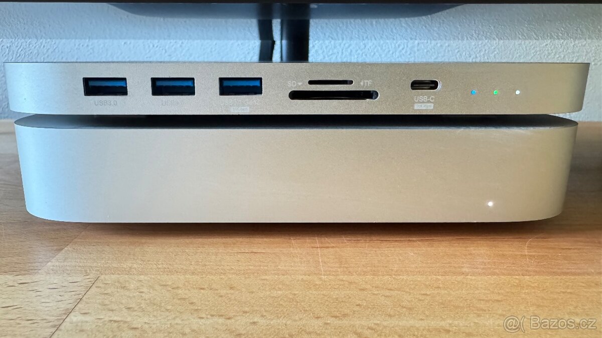 Apple Mac mini M1 + monitor + dokovací stanice s SSD