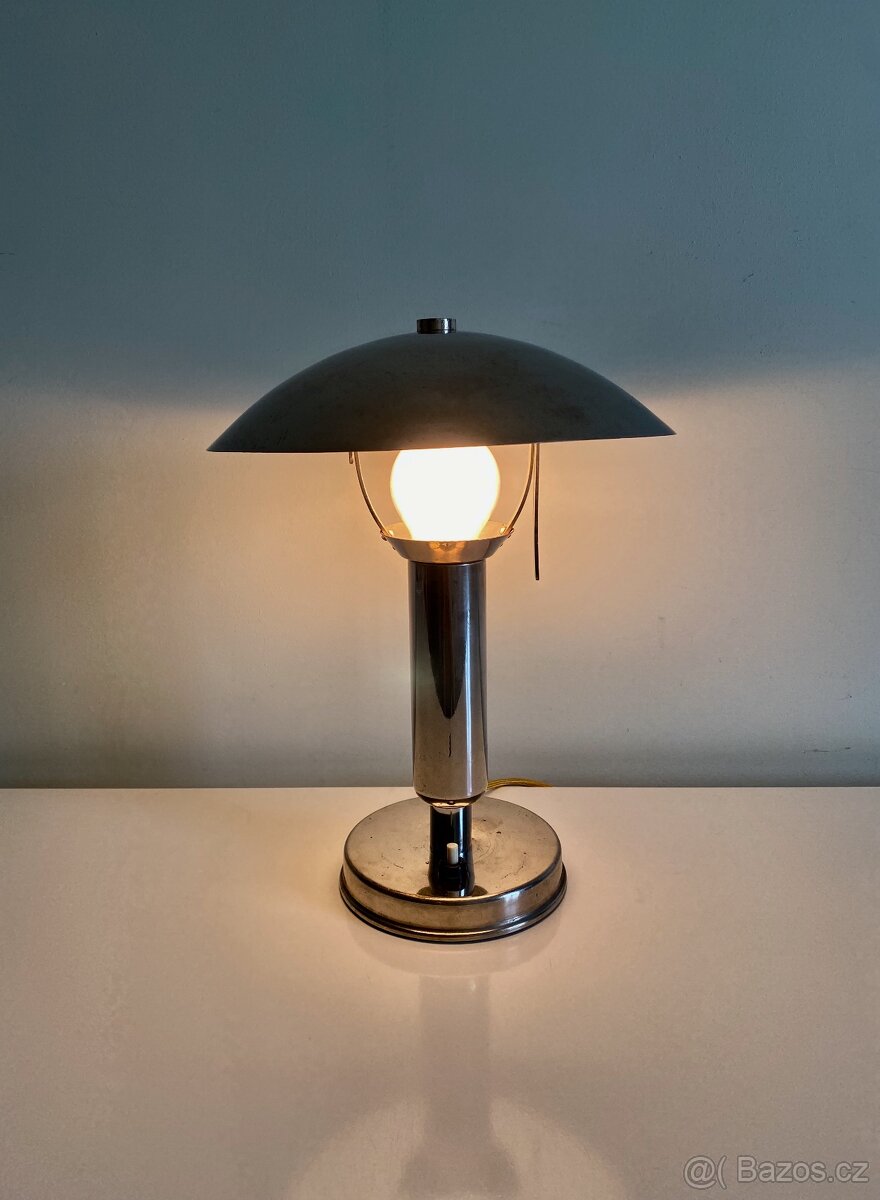Stará stolní lampa lampička funkcionalismus