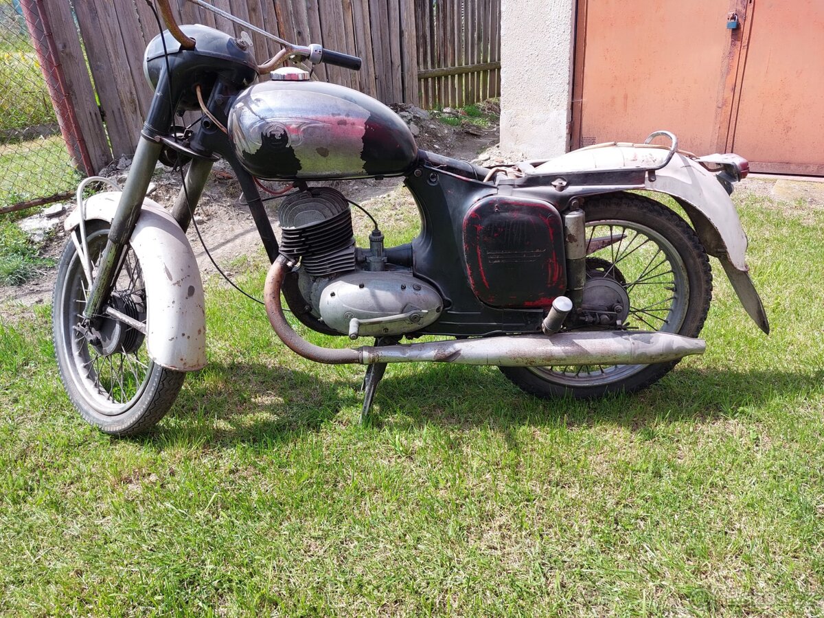 Čz 175 470 sport moto bez tp