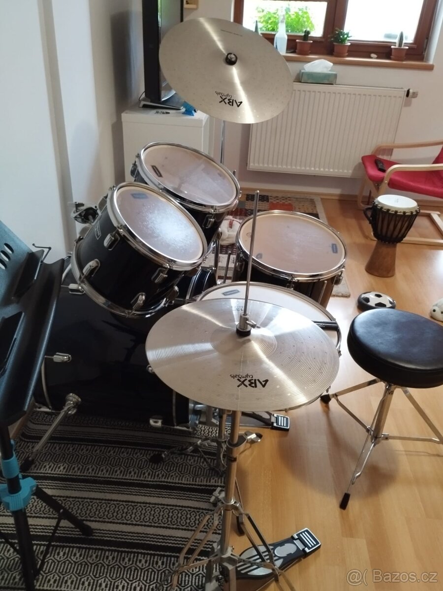 Kompletní sada bicích Mapex pro začátečníky
