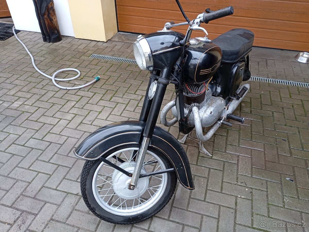 Jawa 250 typ 353