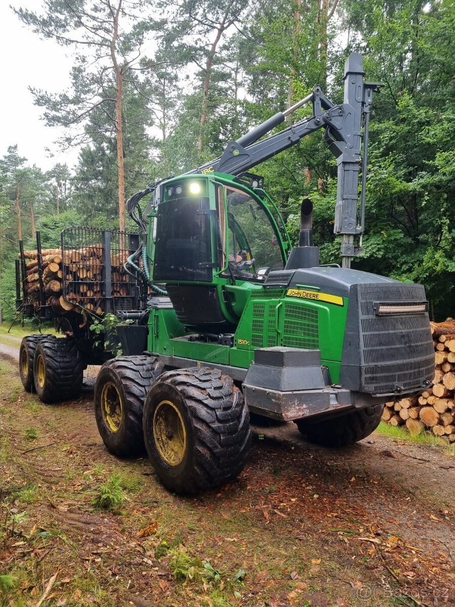 Vyvážecí souprava JOHN DEERE 1510G